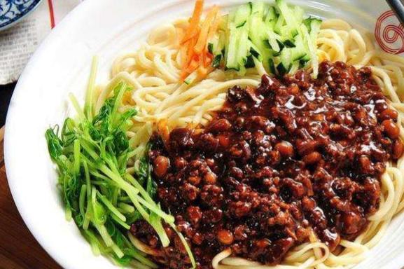 杂酱面的肉酱做法与配料（杂酱面杂酱臊子怎么做）-2