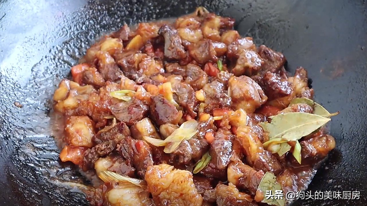饭店西红柿牛腩的做法，番茄炖牛腩的教程-18
