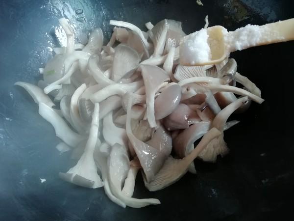 平菇和什么炒是绝配（平菇炒蛋）-6