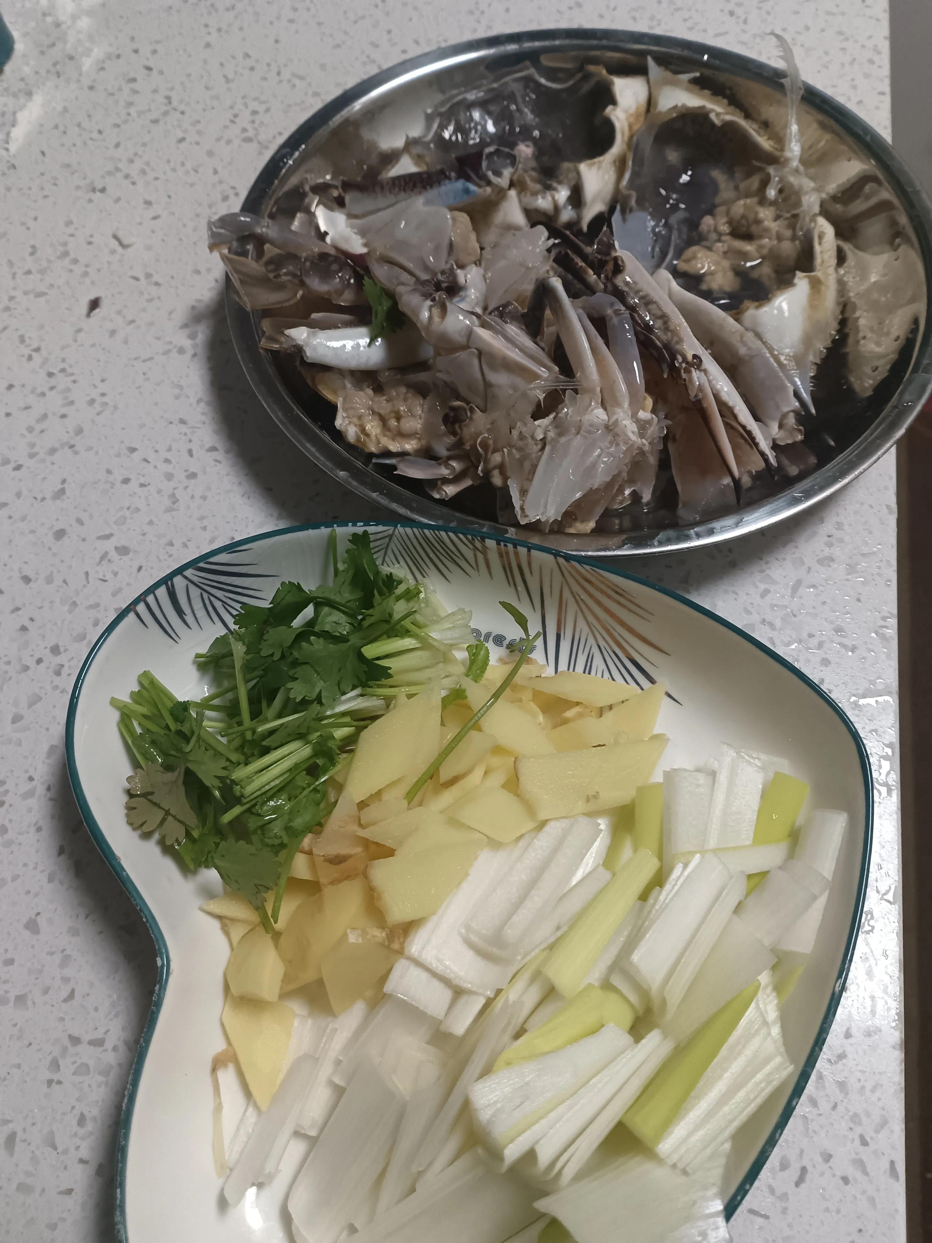 爆炒小螃蟹怎么做好吃（爆炒小螃蟹）-10