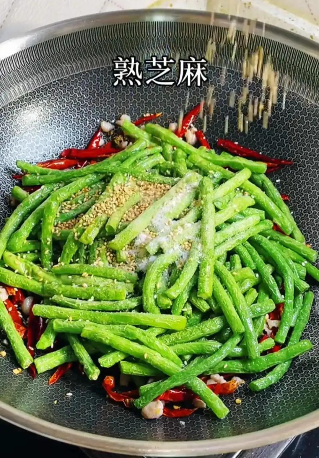 干煸豆角怎么做好吃又简单_干扁豆的家常做法-15