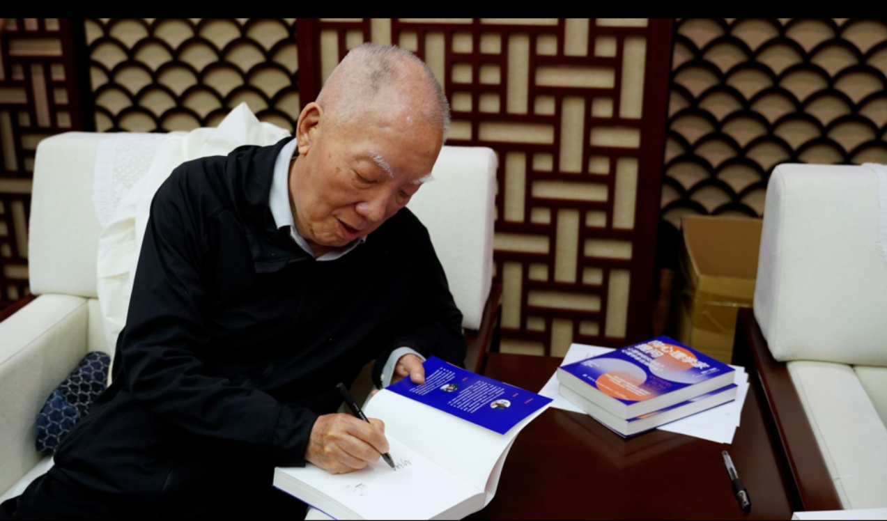 向心理学家提问:人工智能是否会替代人类的工作岗位