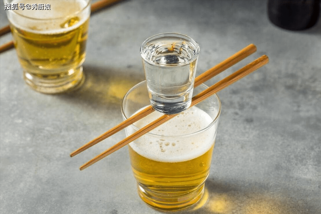夏天在饮用酒类时,我们要牢记“2喝2不喝”