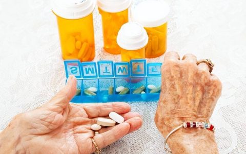 维生素D能预防骨质疏松吗?预防骨质疏松的方法