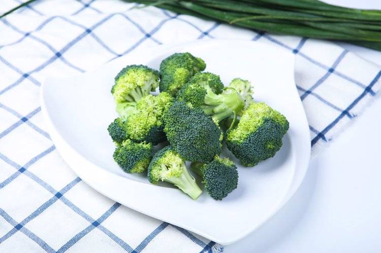 大蒜能防癌杀菌吗?不靠谱的4种抗癌食物