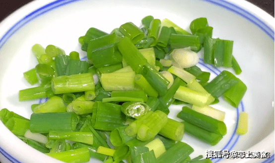 “春吃芽,夏吃瓜”,两道夏季补水效果最好的菜品