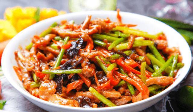 怎样做鱼香肉丝好吃?大厨透露：关键在“这一步”