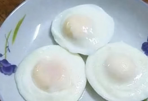 水煮荷包蛋窍门：如何煮出完整的荷包蛋
