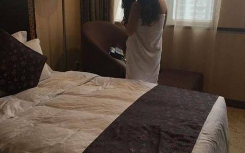 妻子竟是上司初恋:旧情复燃后一夜三次,付出血的代价